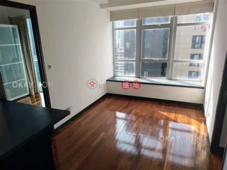 Nicely kept 2 bedroom on high floor with balcony | For Sale