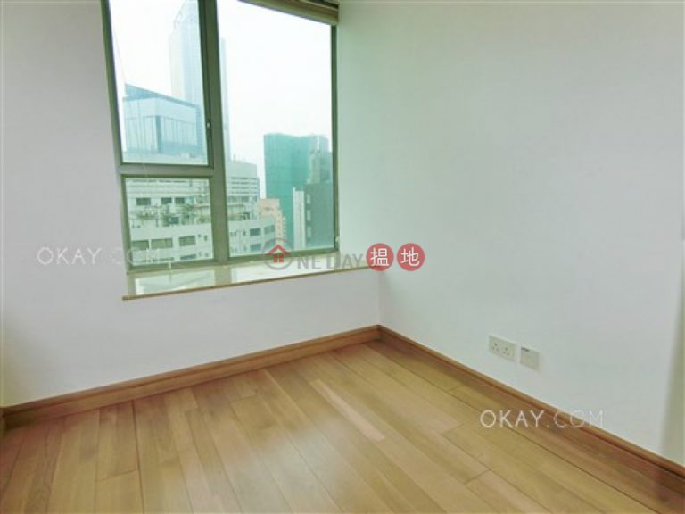 2房1廁,星級會所,露台《York Place出售單位》