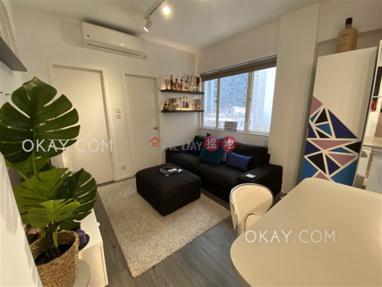 Popular 2 bedroom in Wan Chai | For Sale