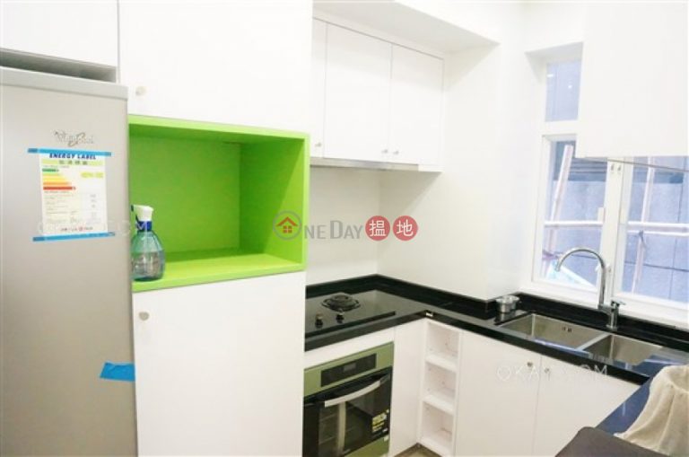 Elegant 2 bedroom in Wan Chai | For Sale