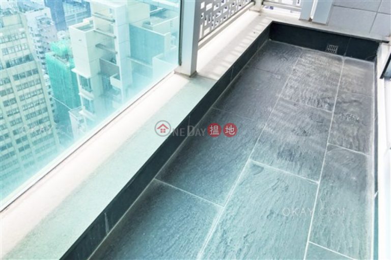 Popular 2 bedroom on high floor with balcony | For Sale