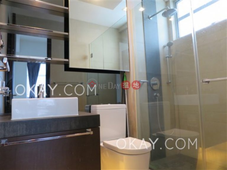 Popular 1 bed on high floor with sea views & balcony | Rental