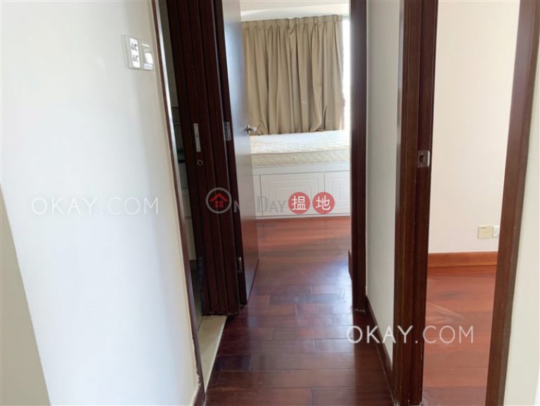 Cozy 2 bedroom with balcony | For Sale