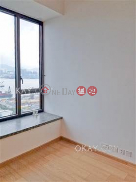 Unique 1 bedroom with harbour views | For Sale