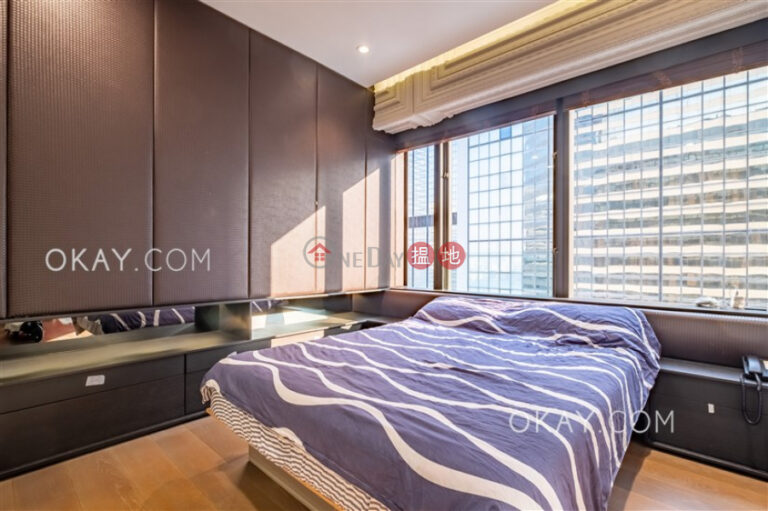 Stylish 1 bedroom on high floor with parking | Rental