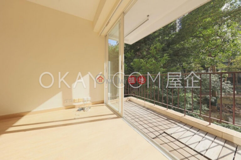 Efficient 2 bedroom with balcony & parking | Rental