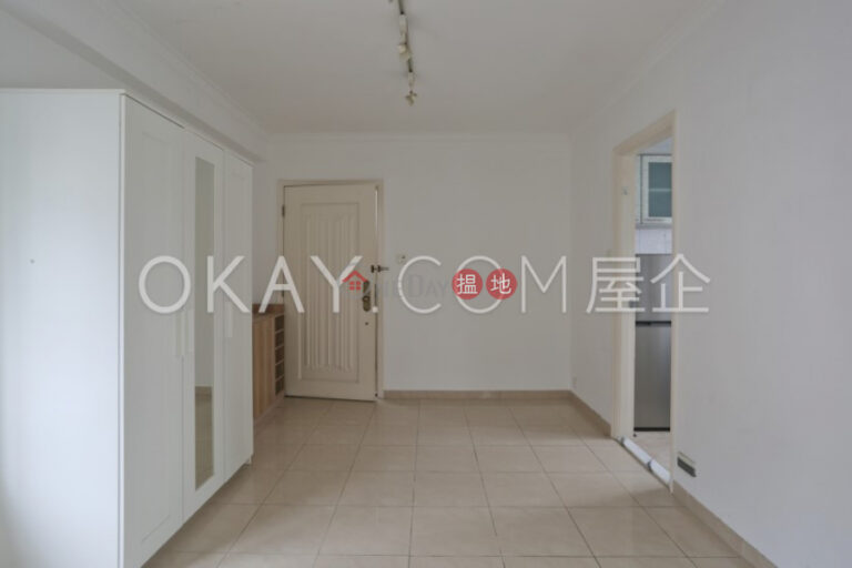 Intimate 1 bedroom on high floor | For Sale