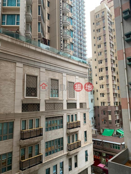  Flat for Rent in Tai Yuen Court, Wan Chai