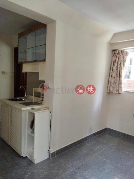  Flat for Sale in Yen May Building, Wan Chai