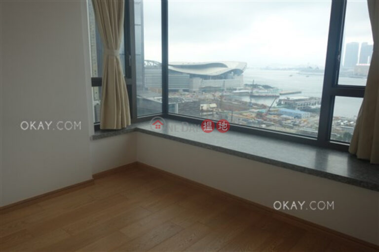 Luxurious 2 bed on high floor with harbour views | For Sale