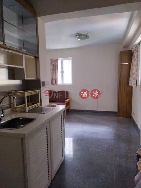  Flat for Sale in Yen May Building, Wan Chai