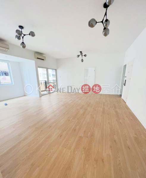 Rare 3 bedroom with balcony & parking | Rental