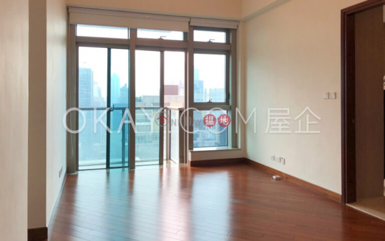 Gorgeous 3 bedroom on high floor with balcony | For Sale