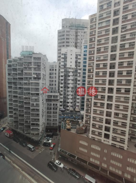  Flat for Rent in Luen Fat Mansion, Wan Chai