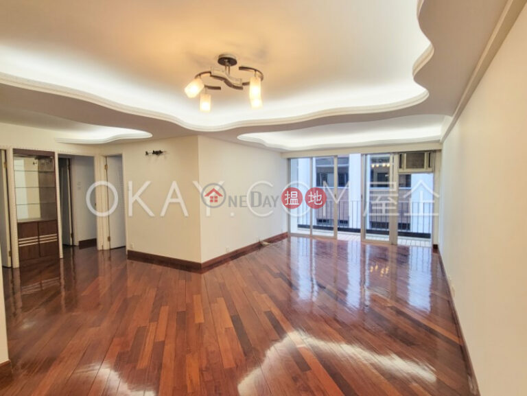 Efficient 3 bedroom with balcony | For Sale