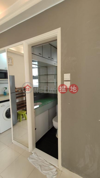  Flat for Rent in Hing Bong Mansion, Wan Chai