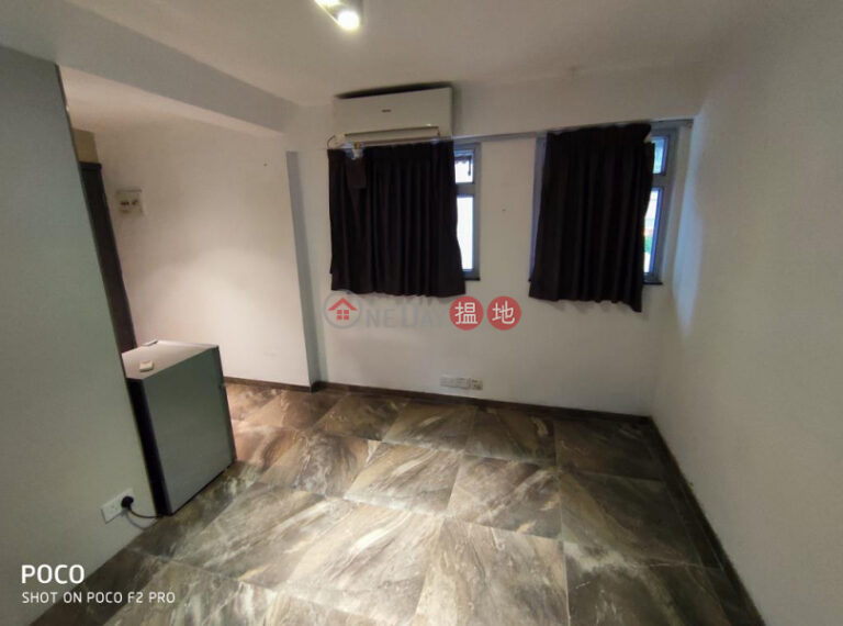  Flat for Rent in Yen May Building, Wan Chai