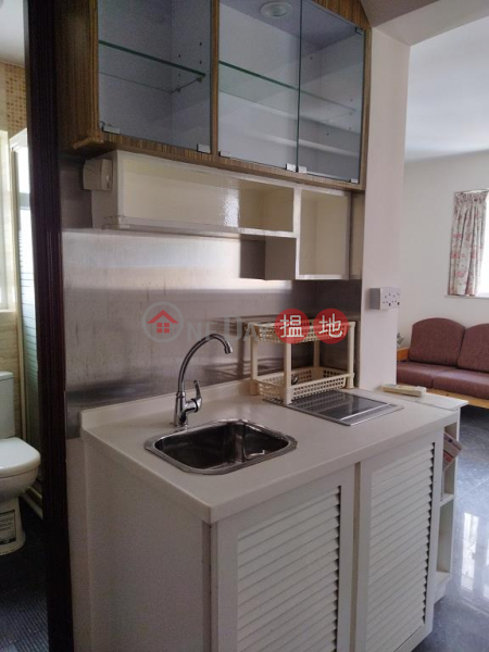  Flat for Sale in Yen May Building, Wan Chai