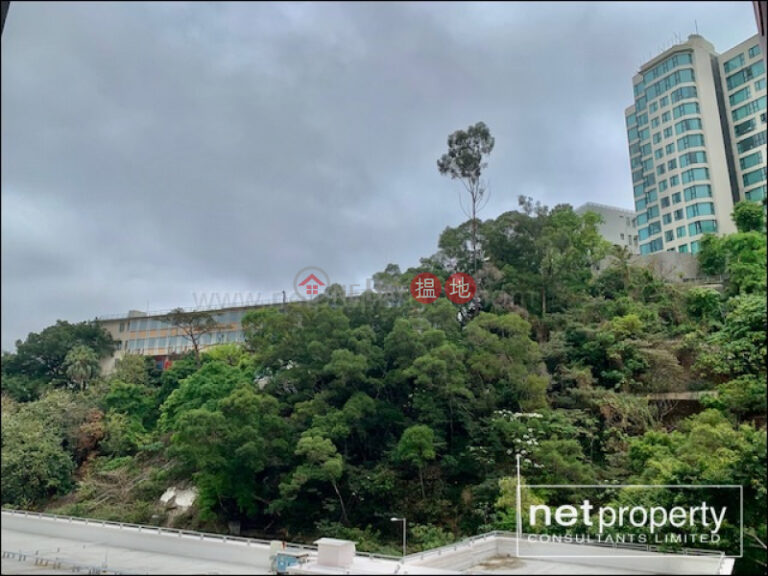 2 bedroom Apartment with Roof