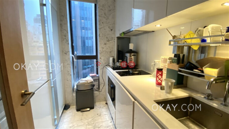 Luxurious 2 bedroom in Wan Chai | For Sale