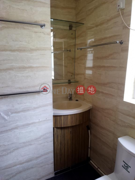  Flat for Sale in Yen May Building, Wan Chai