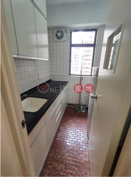  Flat for Rent in 163 Hennessy Road, Wan Chai