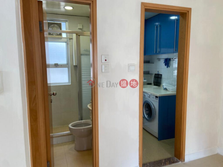  Flat for Rent in Luen Lee Building, Wan Chai