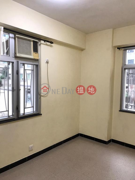  Flat for Rent in Antung Building, Wan Chai