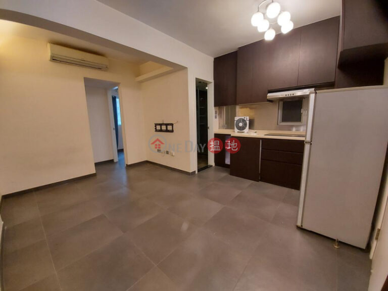  Flat for Sale in On Hing Mansion , Wan Chai