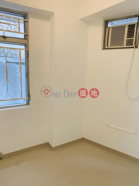 Flat for Rent in Fu Yee Court, Wan Chai
