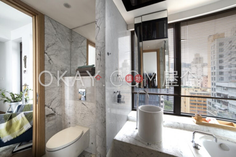 Luxurious 2 bedroom with sea views & balcony | Rental