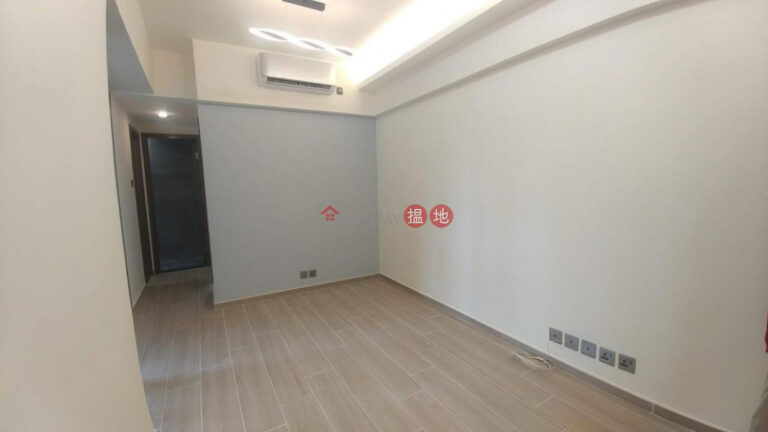  Flat for Rent in Tonnochy Towers, Wan Chai