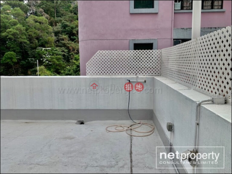 2 bedroom Apartment with Roof