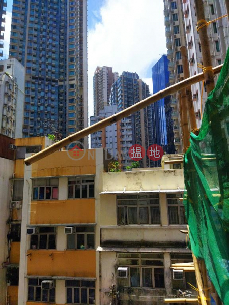  Flat for Sale in Yen May Building, Wan Chai