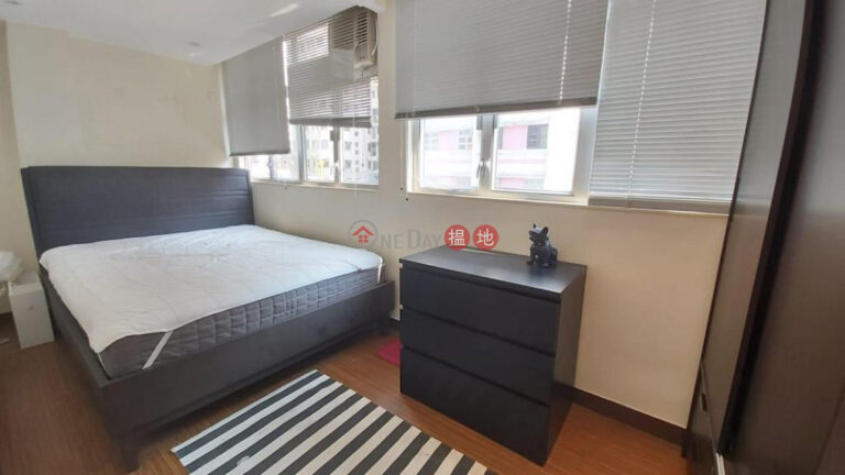 Flat for Rent in Tung Po Building, Wan Chai