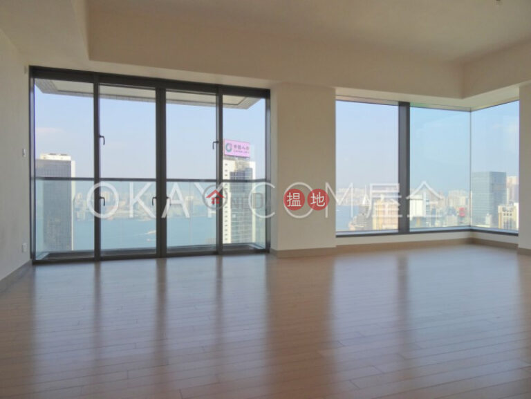 Luxurious 3 bed on high floor with harbour views | For Sale