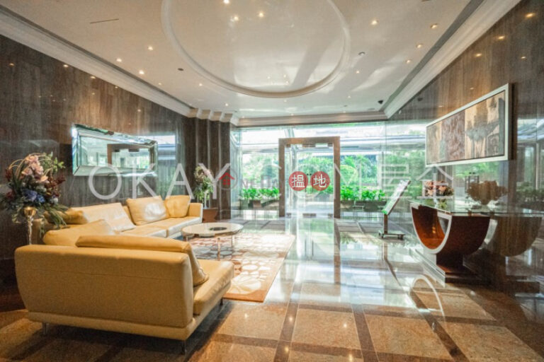 Luxurious 3 bedroom on high floor with harbour views | For Sale