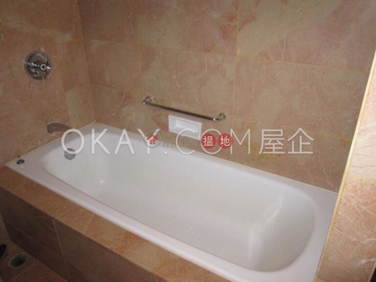 2房2廁,極高層,星級會所會展中心會景閣出售單位