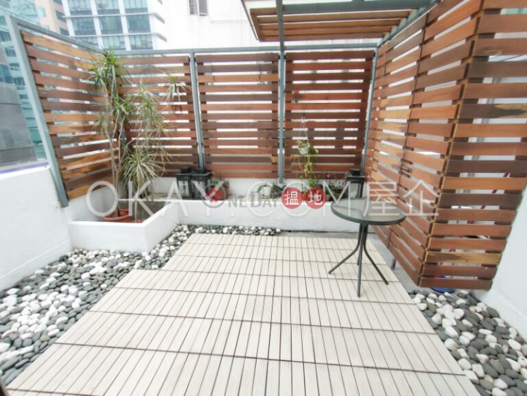 Lovely 1 bedroom with terrace | For Sale