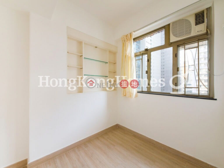 3 Bedroom Family Unit at Lok Ku House | For Sale