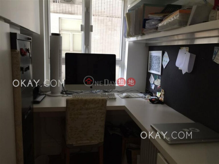 Elegant 3 bedroom in Wan Chai | For Sale