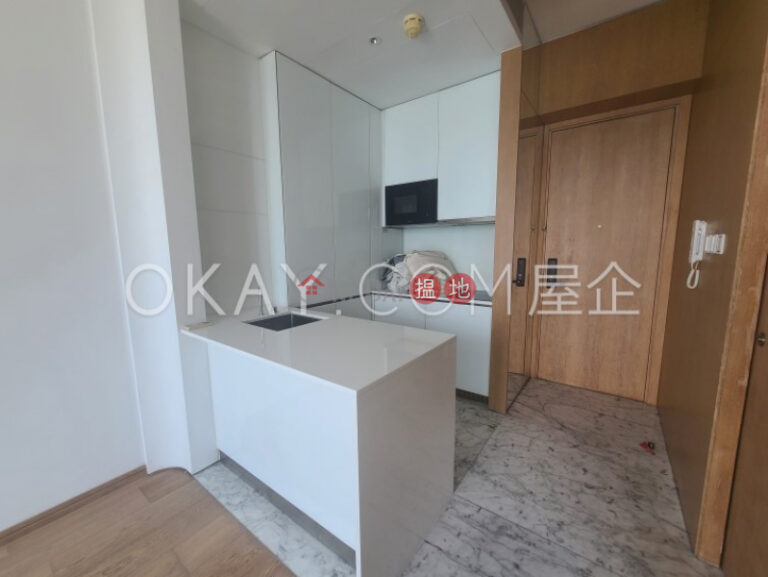 Charming 1 bedroom on high floor | For Sale