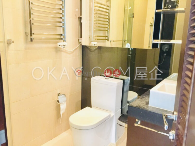 Tasteful 1 bedroom on high floor with balcony | For Sale