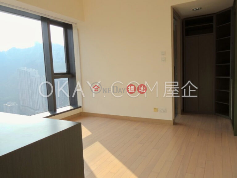 3房2廁,極高層,星級會所,露台萃峯出售單位
