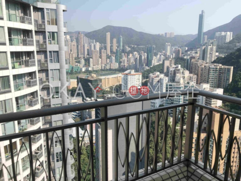 Stylish 2 bed on high floor with racecourse views | For Sale