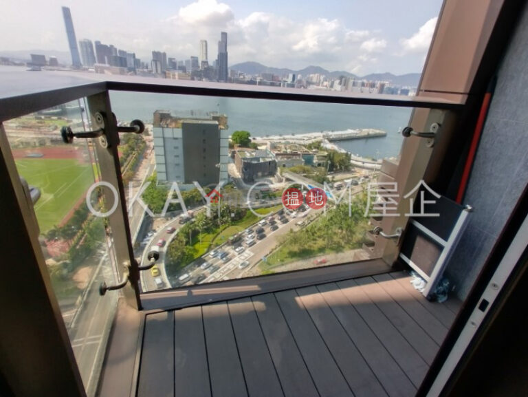 Rare 1 bedroom with harbour views & balcony | For Sale