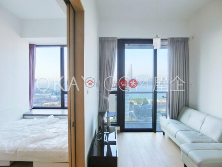 Nicely kept 1 bedroom with sea views & balcony | For Sale