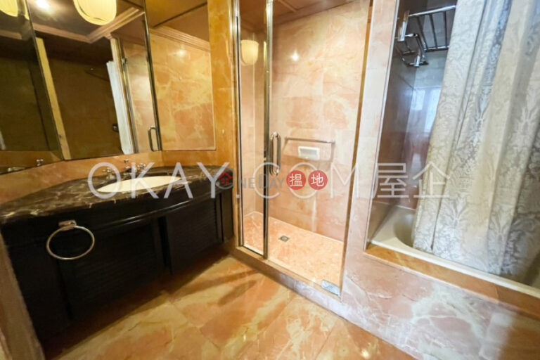 2房2廁,極高層,星級會所《會展中心會景閣出售單位》