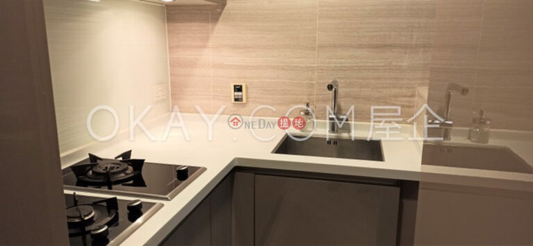 Lovely 1 bedroom with balcony | For Sale