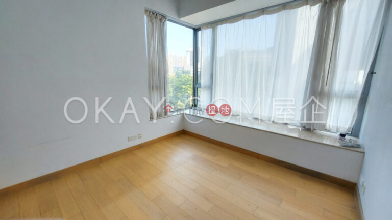 Rare 3 bedroom with terrace | For Sale